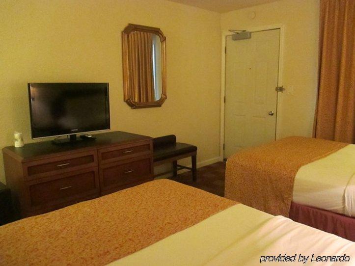 Waterford Inn מראה חיצוני תמונה