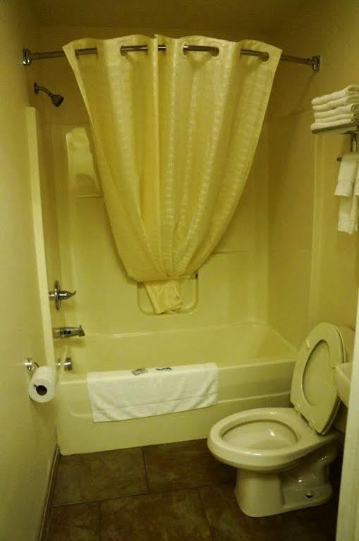 Waterford Inn מראה חיצוני תמונה